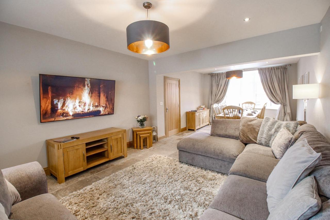 Family House Villa Weymouth Bagian luar foto