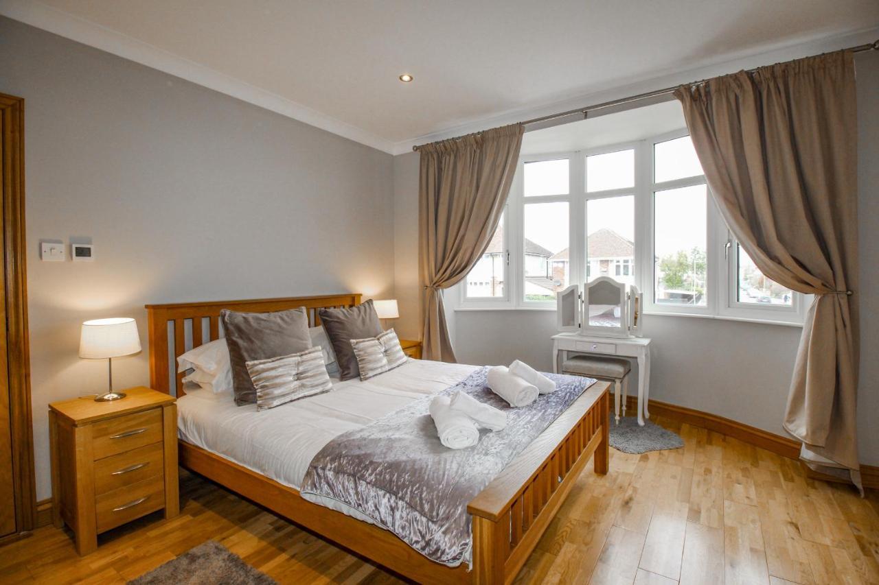 Family House Villa Weymouth Bagian luar foto